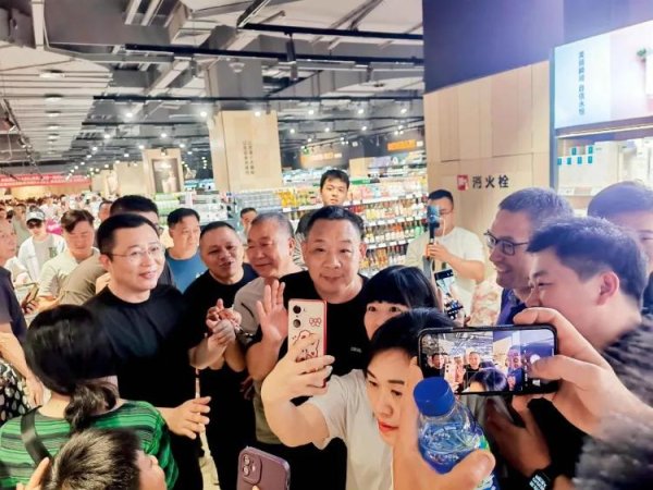 宇轩配资 胖东来关店，因为只赚了8亿？